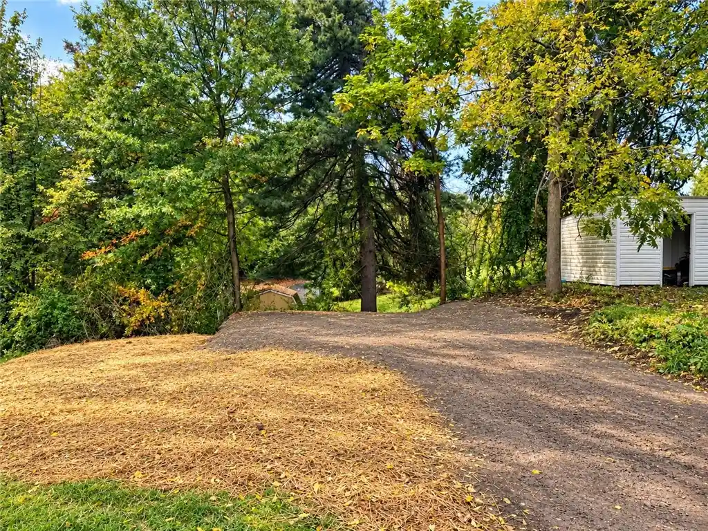 Photo 3 of Single family home for sale at 2019 Martha St, South New Castle Boro, PA 16101 | MLS# 1778676 | Listing updated on 2026-10-29