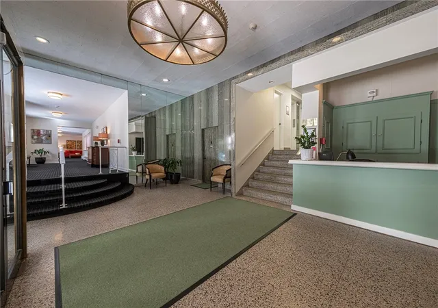 Photo 3 of Condo for sale at 144 N Dithridge St #207, Pittsburgh, PA 15213 | MLS# 1778626 | Listing updated on 2026-10-11