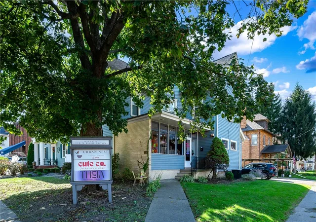 Photo 2 of Single family home for sale at 228 N Washington St, Butler, PA 16001 | MLS# 1778679 | Listing updated on 2026-10-11