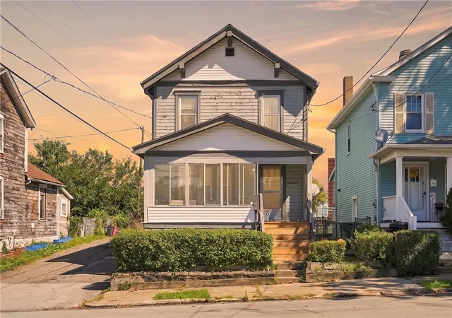 Photo 3 of Single family home for sale at 1911 Mcclure St, Homestead, PA 15120 | MLS# 1778523 | Listing updated on 2026-10-11