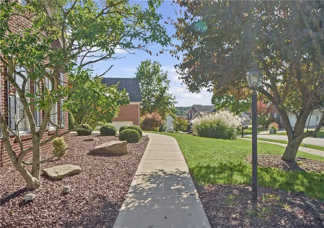 Photo 3 of Sale Pending at 210 Briar Hl Ct, Pine Twp, PA 15090 | MLS# 1778536 | Listing updated on 2026-10-15