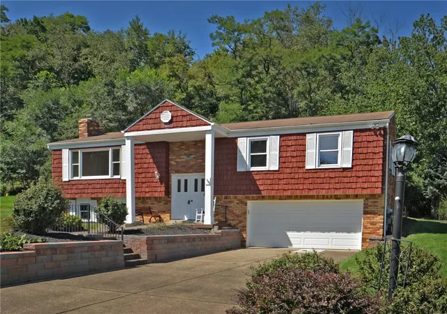 Photo 1 of Single family home for sale at 3609 Forbes Trl Dr, Murrysville, PA 15668 | MLS# 1778738 | Listing updated on 2026-10-12