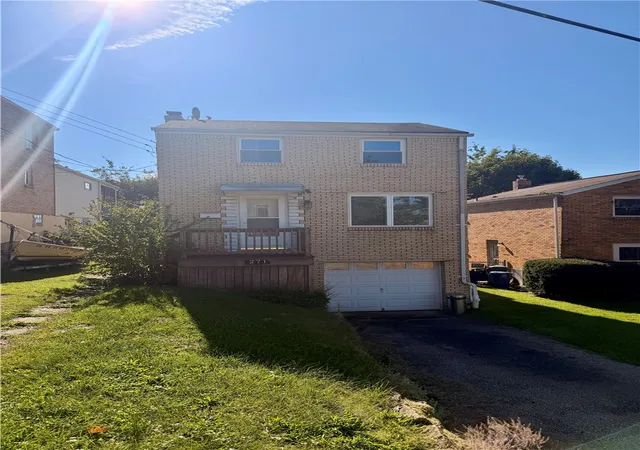 Photo 1 of Single family home for sale at 271 Kohen St, Pittsburgh, PA 15234 | MLS# 1778910 | Listing updated on 2026-10-12