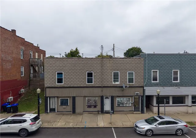Photo 1 of House for sale at 221 5th Street, Ellwood City, PA 16117 | MLS# 1778900 | Listing updated on 2026-10-12