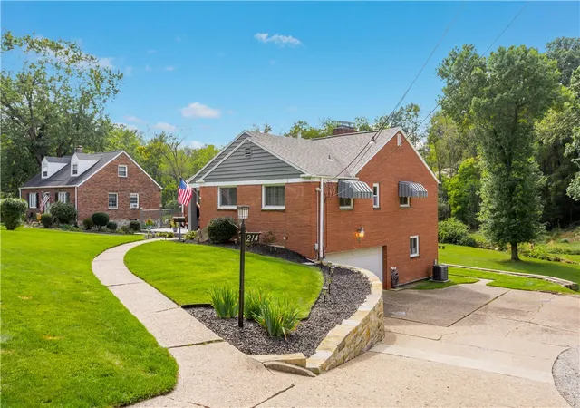 Photo 2 of Single family home for sale at 214 Drake Rd, Bethel Park, PA 15102 | MLS# 1778268 | Listing updated on 2026-10-15