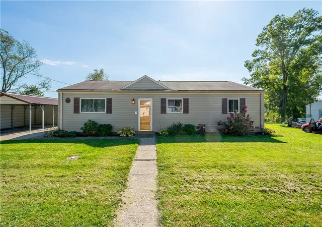Single family home for sale at 7 Meadow View Pl, Union Twp, PA 15332 | MLS# 1778934