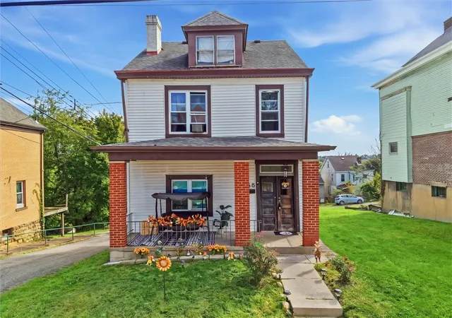 Photo 1 of Single family home for sale at 438 Fisher St, Pittsburgh, PA 15210 | MLS# 1779015 | Listing updated on 2026-10-13