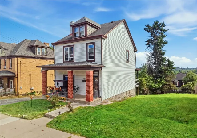 Photo 3 of Single family home for sale at 438 Fisher St, Pittsburgh, PA 15210 | MLS# 1779015 | Listing updated on 2026-10-13