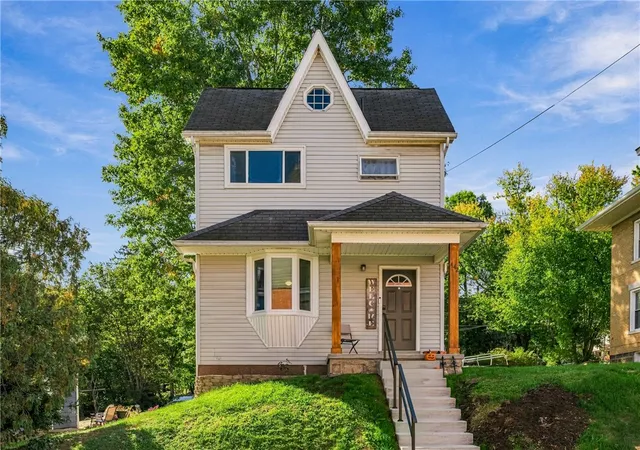 Single family home for sale at 442 Lincoln Ave, Mars, PA 16046 | MLS# 1778786