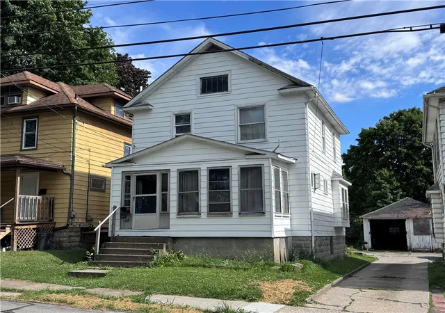 Photo 1 of Single family home for sale at 728 Meek St, Sharon, PA 16146 | MLS# 1779079 | Listing updated on 2026-10-19