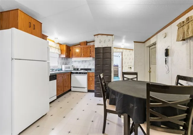 Photo 3 of Manufactured home for sale at 35 Circle, Union Twp, PA 15332 | MLS# 1778981 | Listing updated on 2026-10-20