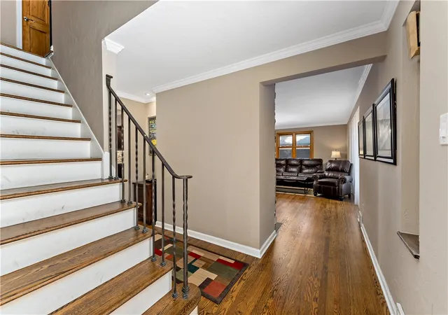 Photo 3 of Single family home for sale at 430 Summit Dr, Pittsburgh, PA 15228 | MLS# 1778521 | Listing updated on 2026-10-13