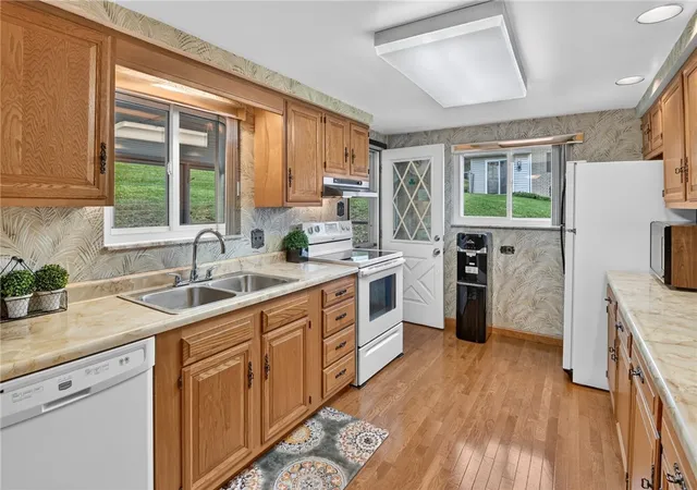 Photo 4 of Single family home for sale at 243 Clever Rd, Robinson Twp, PA 15136 | MLS# 1778768 | Listing updated on 2026-10-19