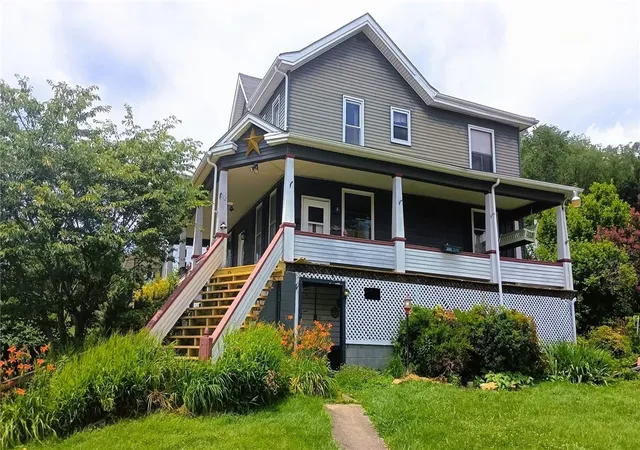Photo 1 of Single family home for sale at 712 Depot St, Youngwood, PA 15697 | MLS# 1777465 | Listing updated on 2026-10-13