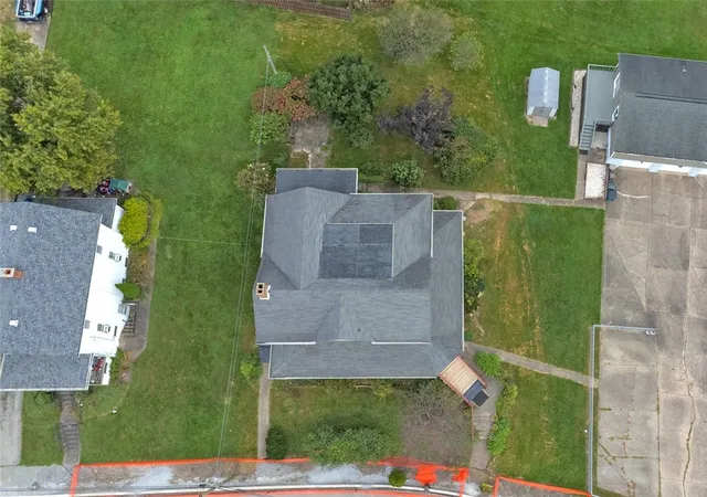 Photo 4 of Single family home for sale at 712 Depot St, Youngwood, PA 15697 | MLS# 1777465 | Listing updated on 2026-10-13