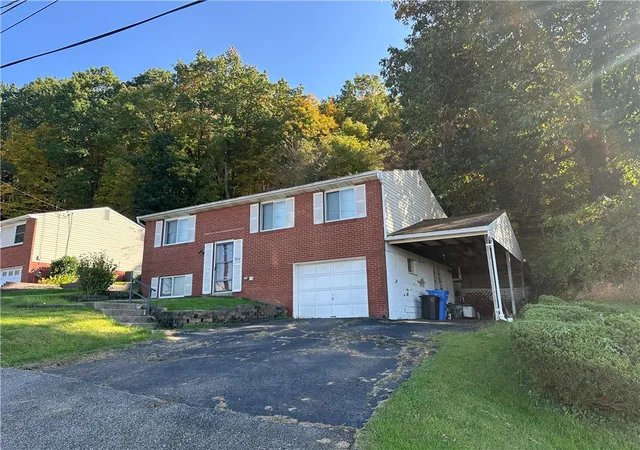 Photo 3 of Sale Pending at 3212 Vermont Ave, Lower Burrell, PA 15068 | MLS# 1779138 | Listing updated on 2026-10-15