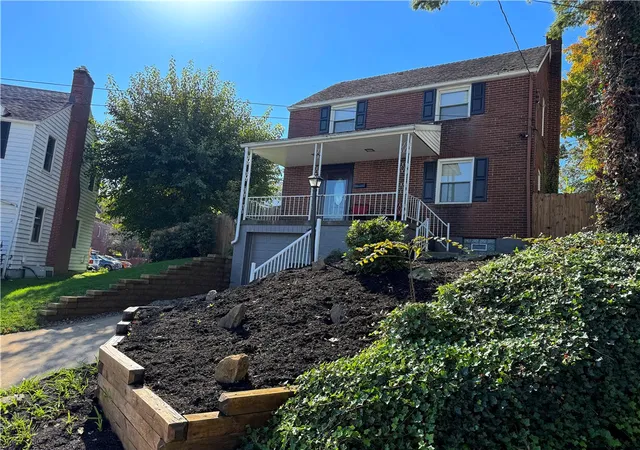 Photo 2 of Single family home for sale at 410 Hawthorne Ave, City Of Greensburg, PA 15601 | MLS# 1779041 | Listing updated on 2026-10-21