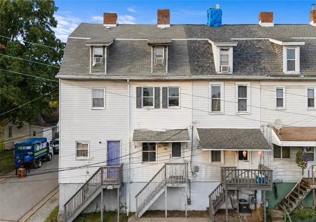 Photo 1 of Townhouse for sale at 555 Peter St, Verona, PA 15147 | MLS# 1778478 | Listing updated on 2026-10-14