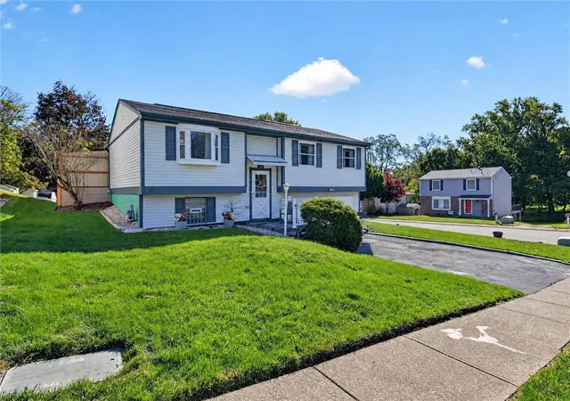 Photo 2 of Single family home for sale at 101 Topaz Dr, Verona, PA 15147 | MLS# 1778930 | Listing updated on 2026-10-14