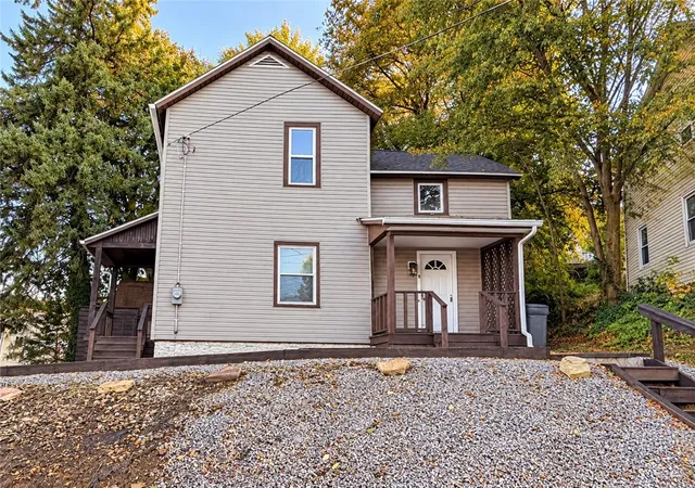 Photo 3 of Single family home for sale at 300 Morton Ave, City Of But Sw, PA 16001 | MLS# 1779185 | Listing updated on 2026-10-18