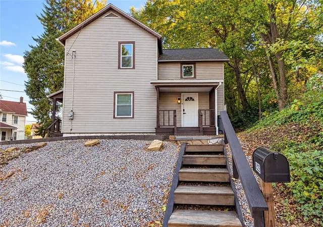Photo 4 of Single family home for sale at 300 Morton Ave, City Of But Sw, PA 16001 | MLS# 1779185 | Listing updated on 2026-10-18