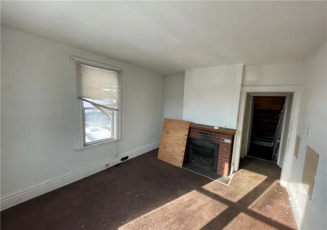Photo 3 of Single family home for sale at 846 Florence Ave, East Mc Keesport, PA 15035 | MLS# 1779189 | Listing updated on 2026-10-14
