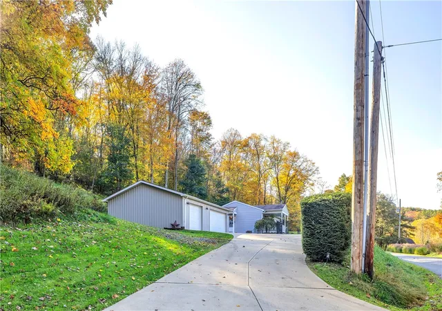 Photo 4 of Single family home for sale at 210 Valley Rd, West Sunbury, PA 16061 | MLS# 1776571 | Listing updated on 2026-10-14