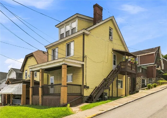 Photo 2 of House for sale at 200 Onyx, Pittsburgh, PA 15210 | MLS# 1778888 | Listing updated on 2026-10-14