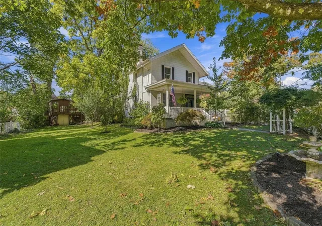 Photo 2 of Single family home for sale at 4908 Interboro Ave, Lincoln Place, PA 15207 | MLS# 1779008 | Listing updated on 2026-10-17