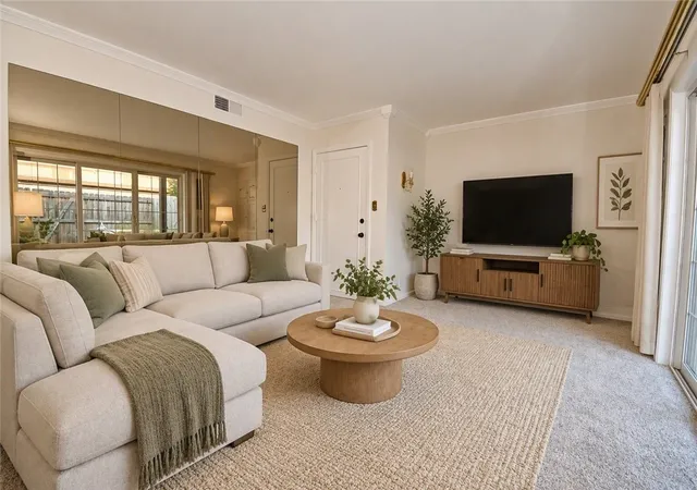 Listing Photo 5 - Condo for sale in building located at 690 Robinwood, Pittsburgh, PA 15216 - Unit #B