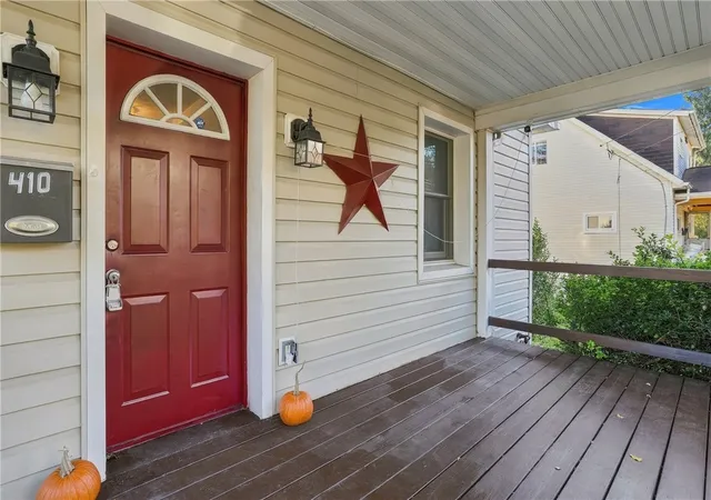 Photo 3 of Single family home for sale at 410 Main St, Twp Of But Sw, PA 16045 | MLS# 1779225 | Listing updated on 2026-10-20