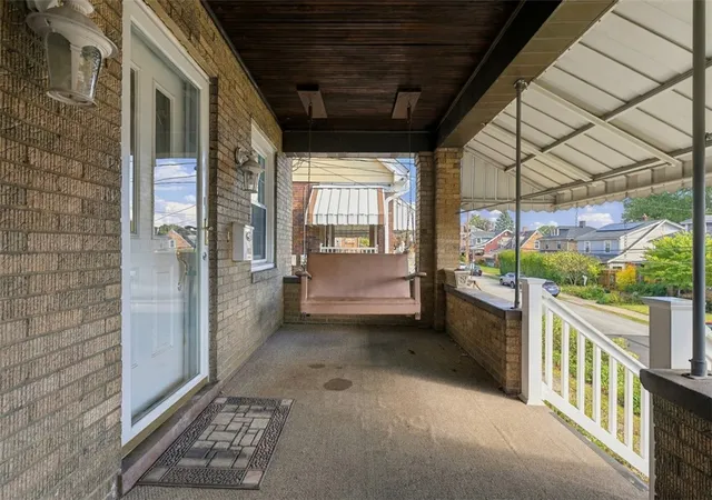 Photo 3 of Single family home for sale at 698 Means Ave, Bellevue, PA 15202 | MLS# 1779340 | Listing updated on 2026-10-15