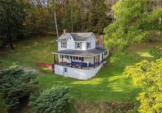 Photo 2 of Single family home for sale at 119 Kalaha Ln, Quemahoning Twp, PA 15563 | MLS# 1779306 | Listing updated on 2026-10-19