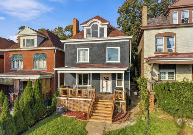 Photo 3 of Single family home for sale at 574 Orchard Ave, Bellevue, PA 15202 | MLS# 1779317 | Listing updated on 2026-10-17