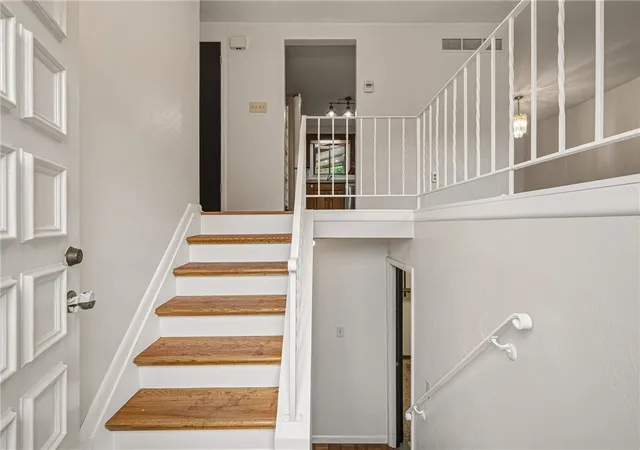 Photo 2 of Single family home for sale at 123 Bridle, Shaler, PA 15116 | MLS# 1779130 | Listing updated on 2026-10-19