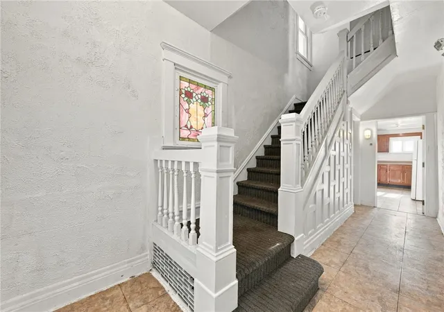 Photo 4 of House for sale at 1302 Chelton Ave, Pittsburgh, PA 15226 | MLS# 1779171 | Listing updated on 2026-10-15