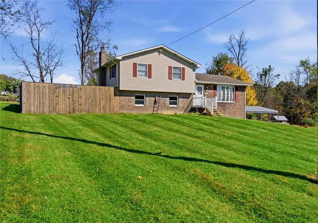 Single family home for sale at 501 Scanga Dr, Lower Burrell, PA 15068 | MLS# 1779213