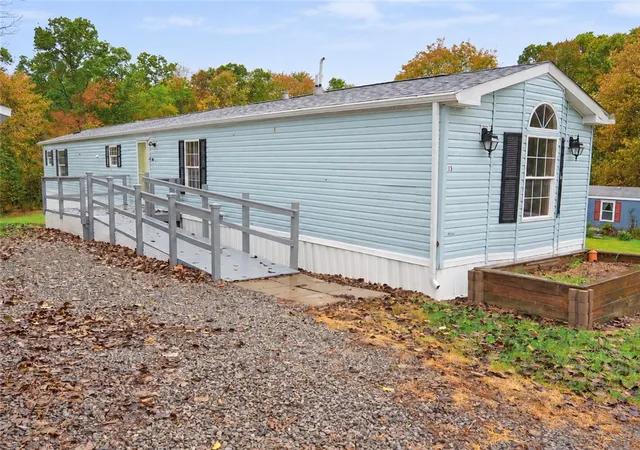 Photo 1 of Manufactured home for sale at 15 Lou Lin Mar, West Sunbury, PA 16061 | MLS# 1779401 | Listing updated on 2026-10-16