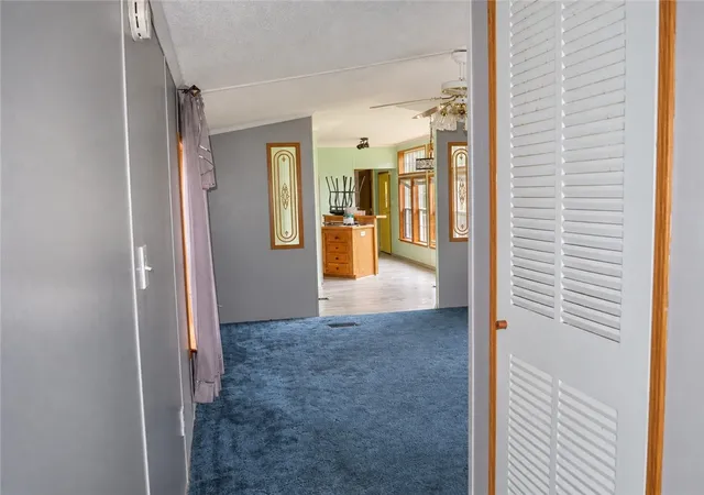 Photo 4 of Manufactured home for sale at 15 Lou Lin Mar, West Sunbury, PA 16061 | MLS# 1779401 | Listing updated on 2026-10-16