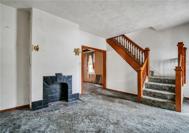 Photo 2 of Single family home for sale at 405 32nd Street, Mc Keesport, PA 15132 | MLS# 1779417 | Listing updated on 2026-10-29