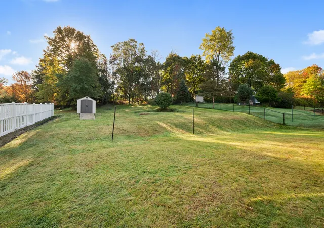 Photo 1 of Single family home for sale at 2904 Fir Dr, Shaler, PA 15101 | MLS# 1779423 | Listing updated on 2026-10-18