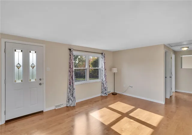 Photo 3 of Single family home for sale at 3294 Mayer Dr, Murrysville, PA 15668 | MLS# 1778476 | Listing updated on 2026-10-17