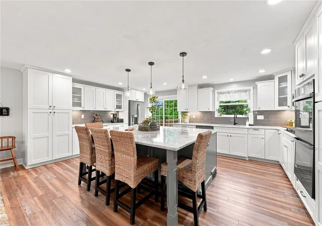 Photo 4 of Sale Pending at 138 Rizzi Dr, Penn Twp, PA 15642 | MLS# 1779128 | Listing updated on 2026-10-21
