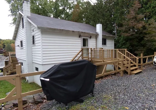 Single family home for sale at 112 Chickasaw Path, Stoystown, PA 15563 | MLS# 1779447