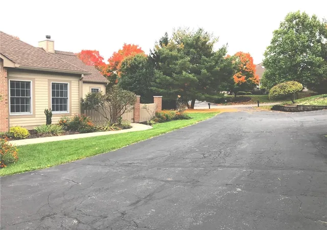 Photo 2 of Townhouse for sale at 118 Aspen Ln, Seven Fields Boro, PA 16046 | MLS# 1779467 | Listing updated on 2026-10-19