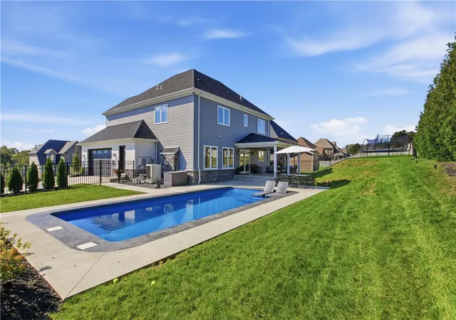 Photo 3 of Single family home for sale at 3004 Decker Dr, South Park, PA 15129 | MLS# 1779115 | Listing updated on 2026-10-21
