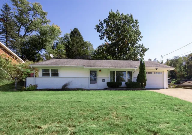Photo 2 of Single family home for sale at 213 Hankey Farms Dr, North Fayette, PA 15071 | MLS# 1779470 | Listing updated on 2026-10-17