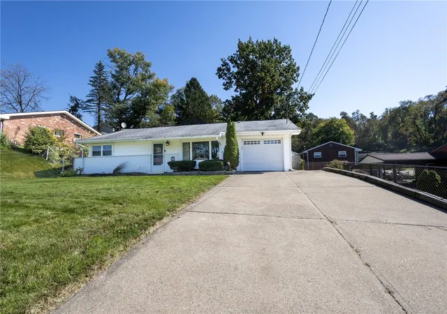 Photo 3 of Single family home for sale at 213 Hankey Farms Dr, North Fayette, PA 15071 | MLS# 1779470 | Listing updated on 2026-10-17