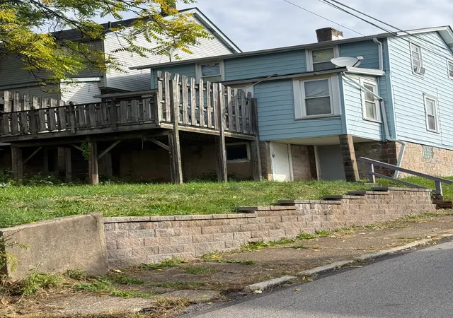 Photo 2 of Single family home for sale at 301 James St, Turtle Creek, PA 15145 | MLS# 1779479 | Listing updated on 2026-10-17
