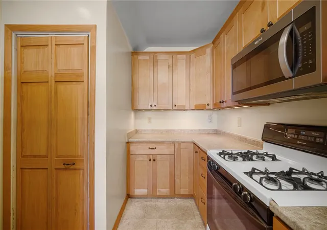 Photo 3 of Single family home for sale at 2412 Freedom Ave, Brookline, PA 15226 | MLS# 1778940 | Listing updated on 2026-10-20
